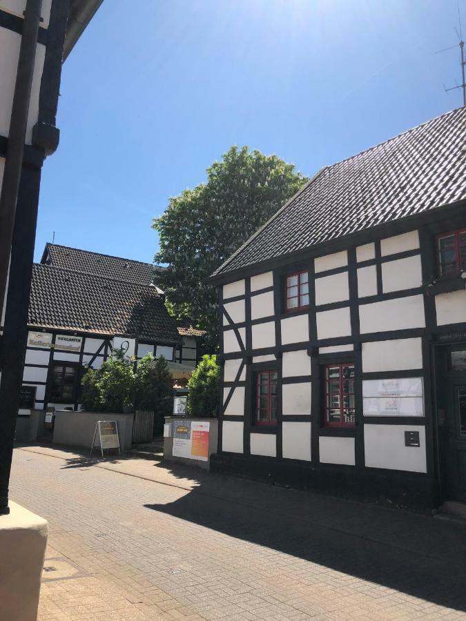 Ferienwohnungen Saarn Muelheim an der Ruhr Exterior photo